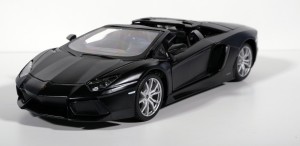 Model MAISTO Lamborghini Aventador LP 700-4 1:24