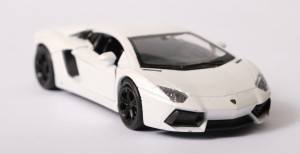 WELLY MODEL LAMBORGHINI AVENTADOR COUPE BIAŁE 1:34