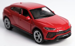 WELLY MODEL LAMBORGHINI URUS 1:34