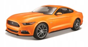 Model Maisto 31197 Ford Mustang GT 2015 pomarańczowy 1:18