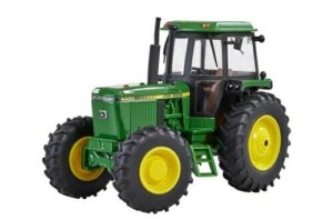 TOMY Britains 43364 traktor John Deere 4450  1:32